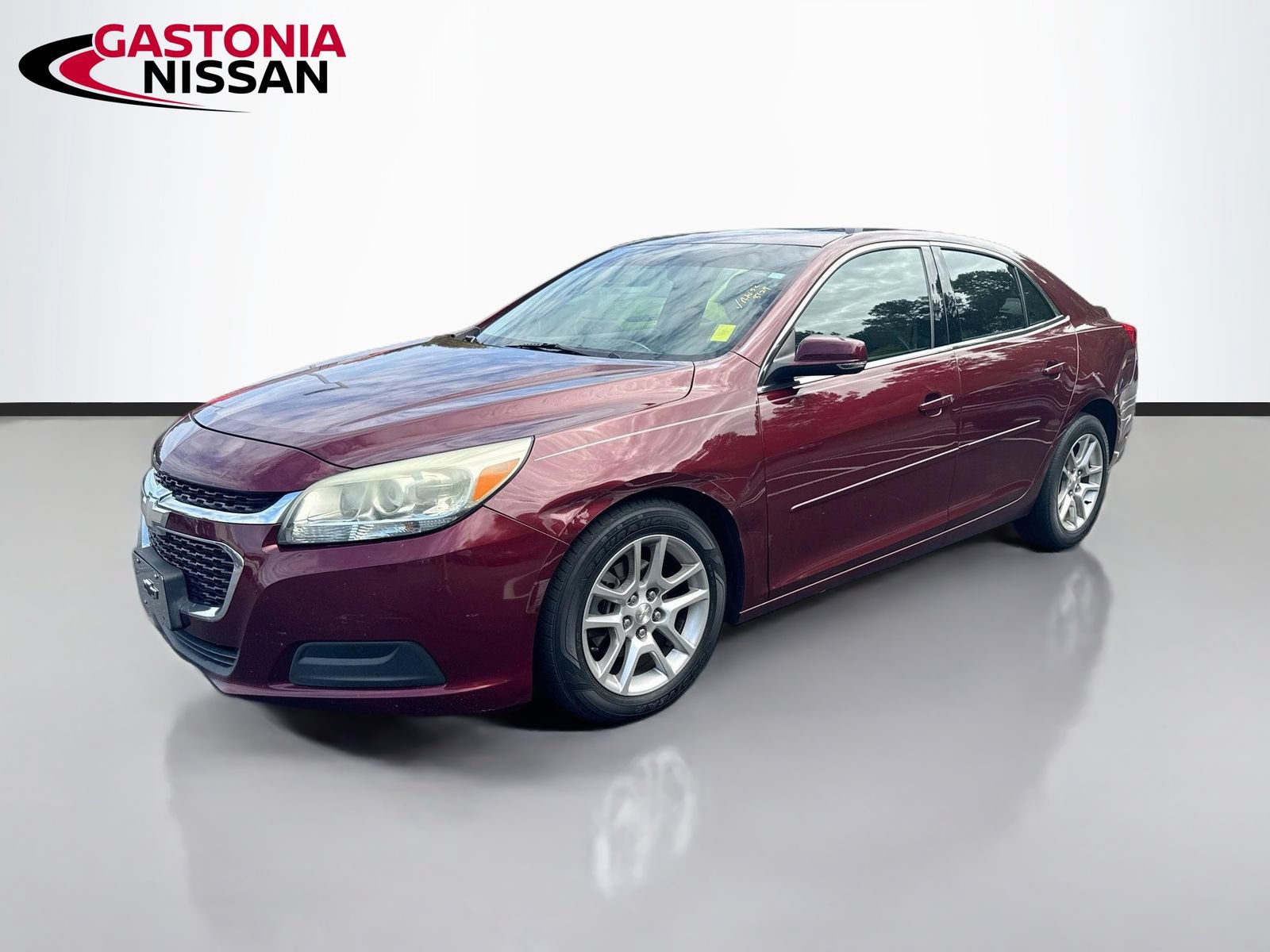 Used 2015 Chevrolet Malibu LT w/ Power Convenience Package FWD image 3