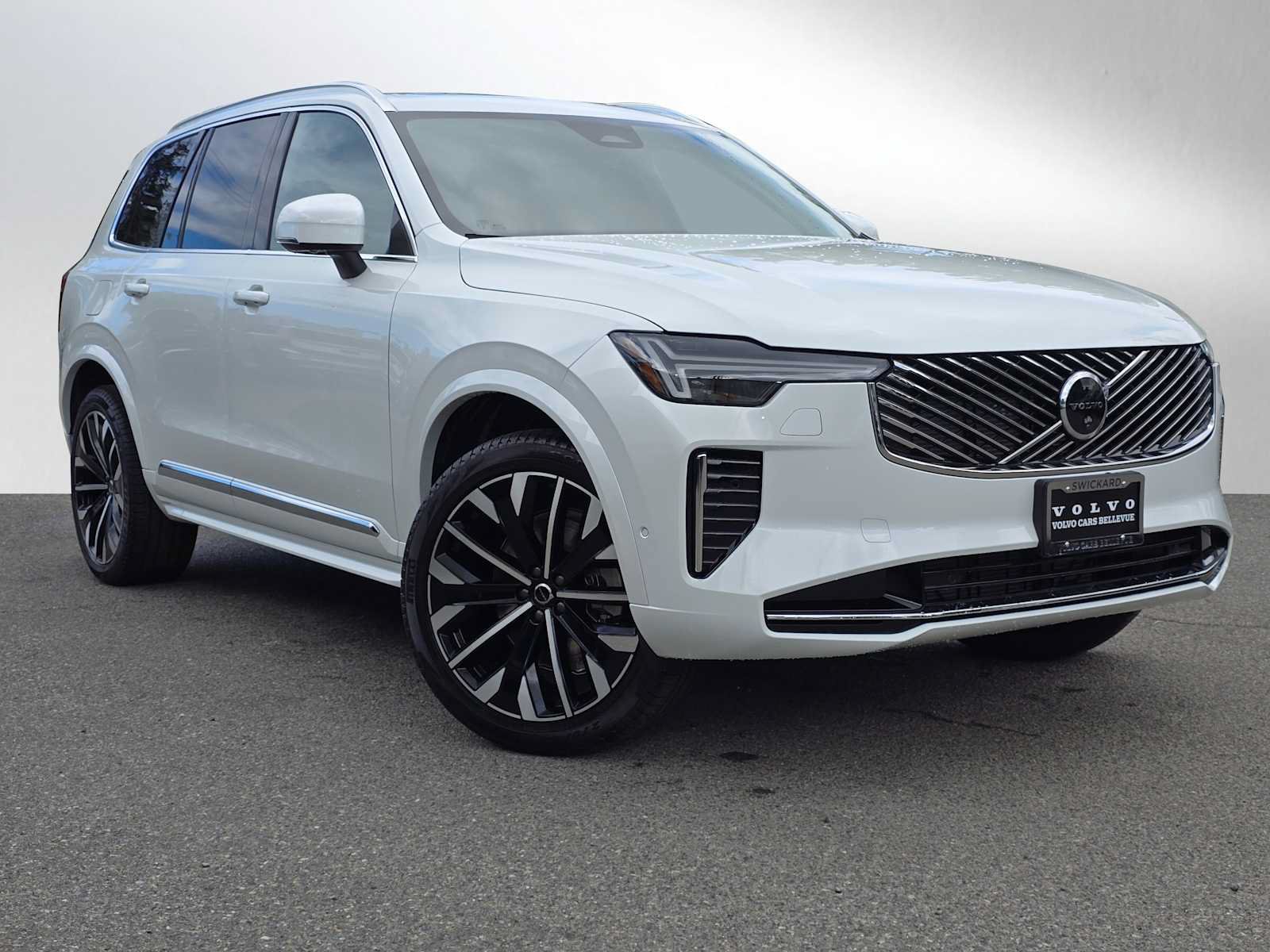 New 2026 Volvo XC90 B6 Plus w/ Protection Package AWD/4WD image 1