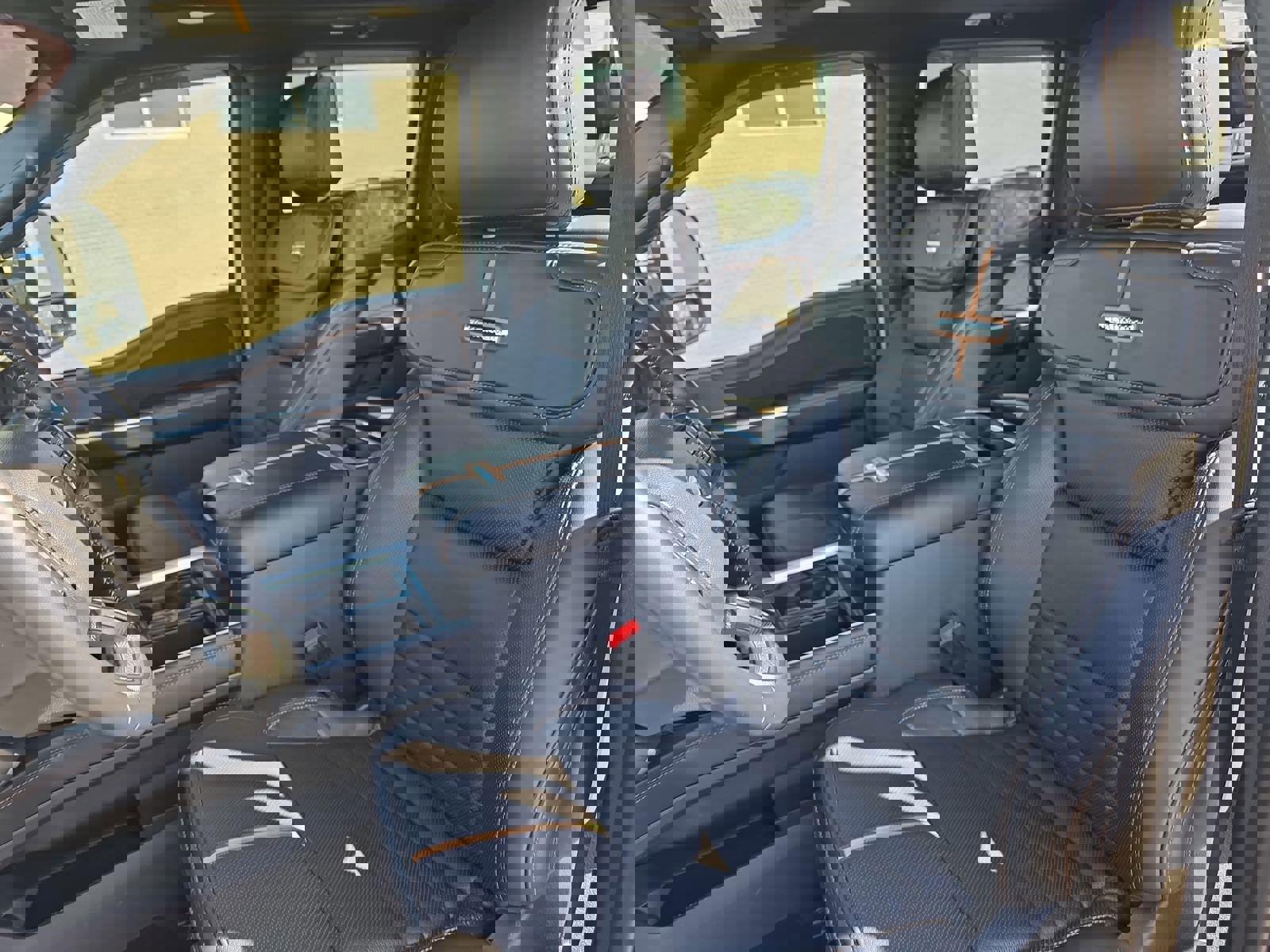 Used 2024 Ford F350 Platinum w/ FX4 Off-Road Package image 17