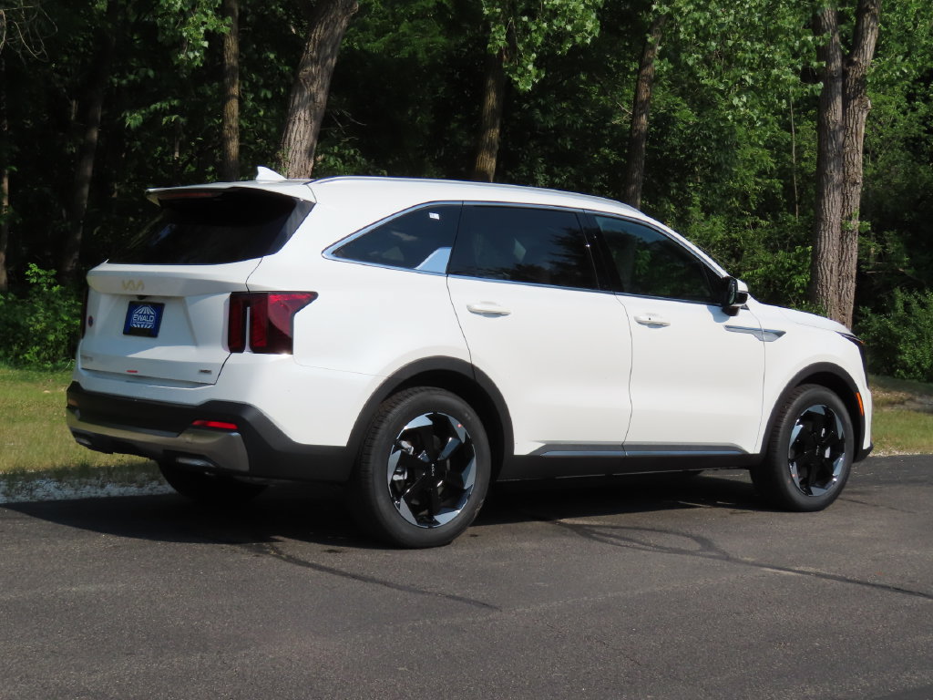 New 2026 Kia Sorento EX AWD/4WD image 3