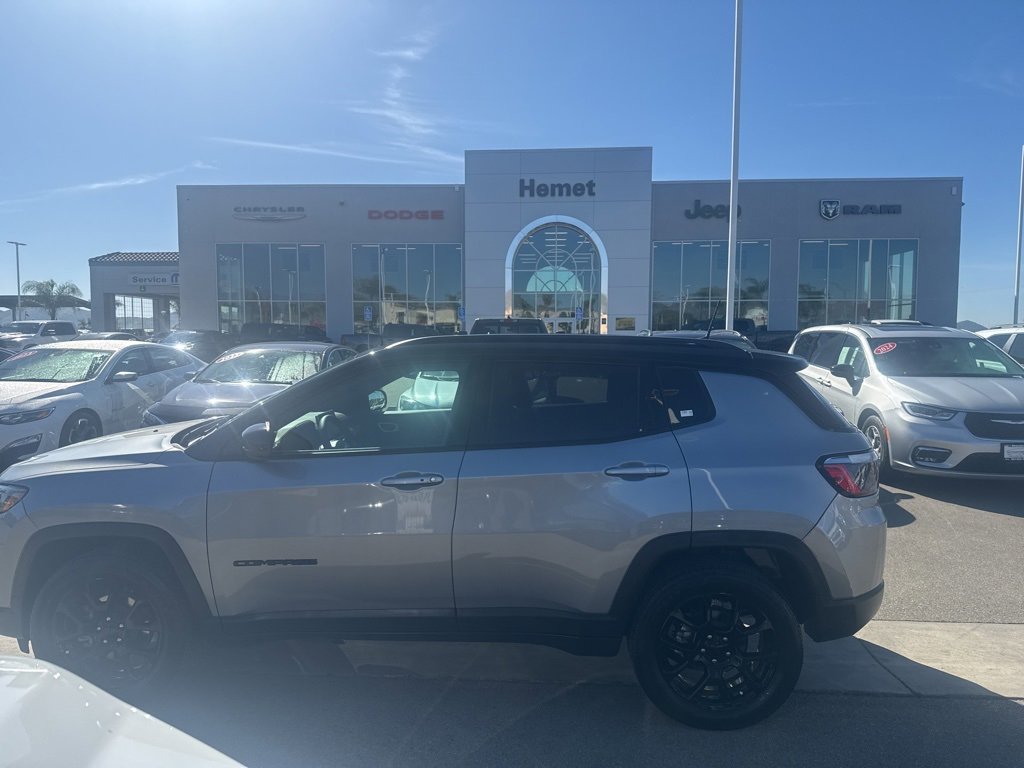 Used 2022 Jeep Compass Altitude image 5