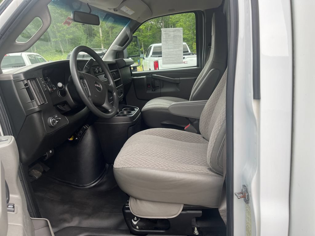 Certified 2019 GMC Savana 3500 w/ Power Convenience Package RWD image 9