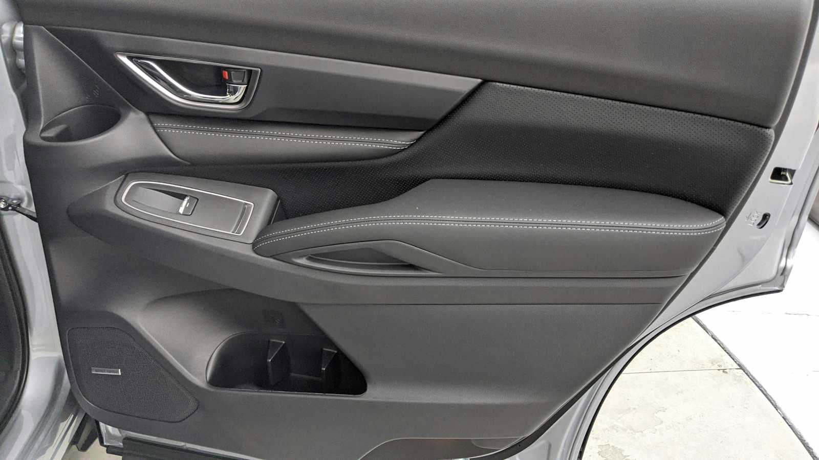 New 2025 Subaru Ascent Limited image 28