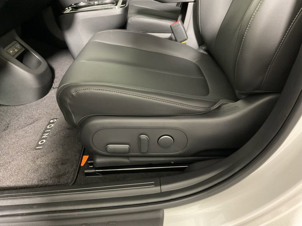New 2025 Hyundai Ioniq 5 SEL AWD/4WD image 22