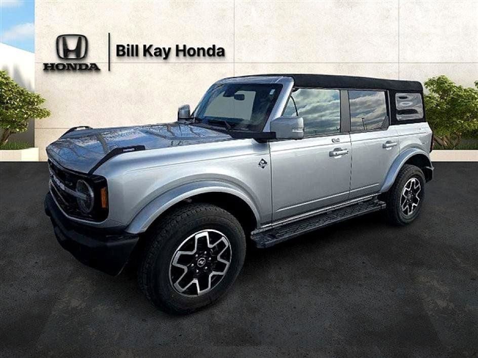 Used 2023 Ford Bronco Outer Banks image 11
