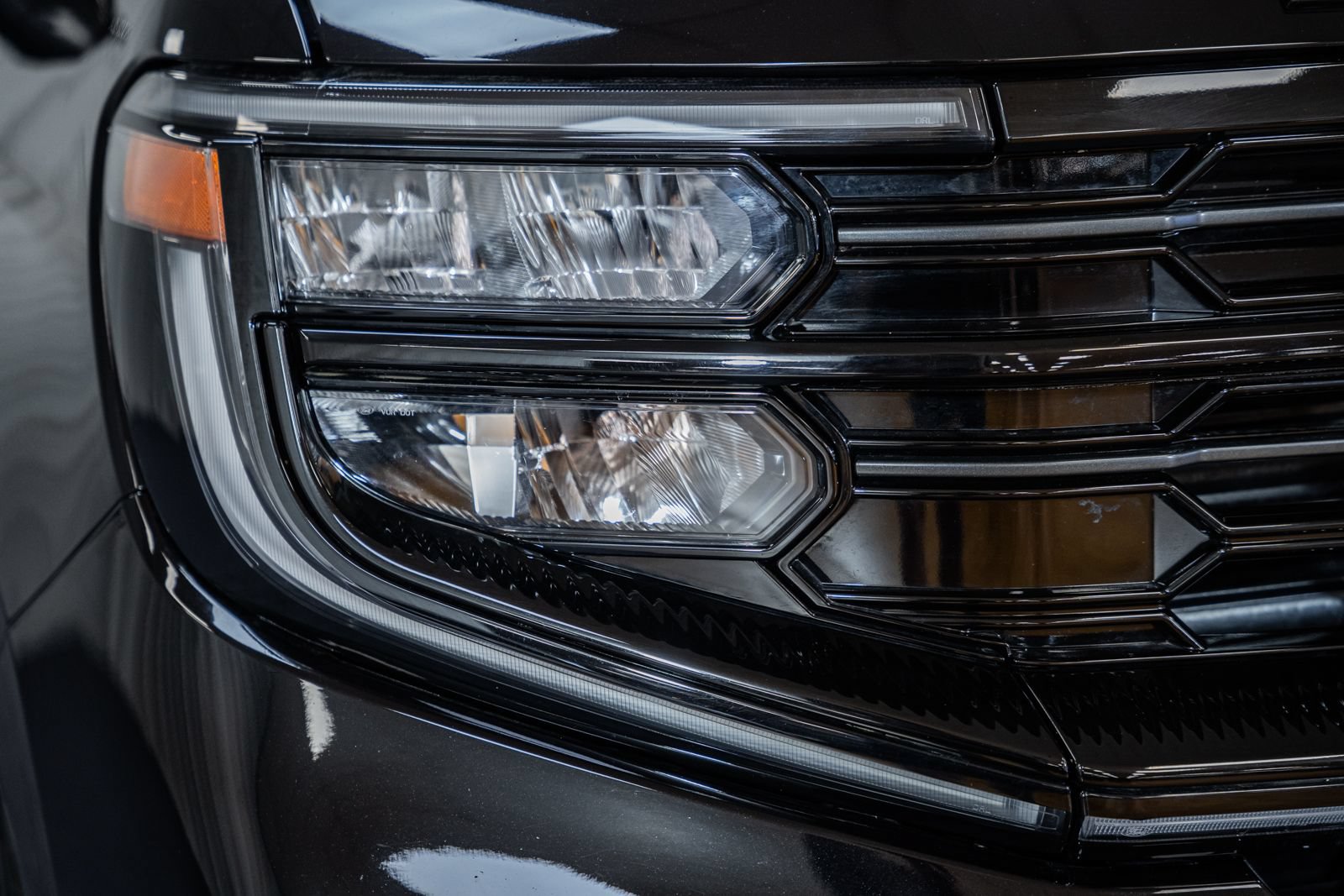 Used 2025 Ford Expedition Max Platinum w/ Stealth Appearance Package AWD/4WD image 19