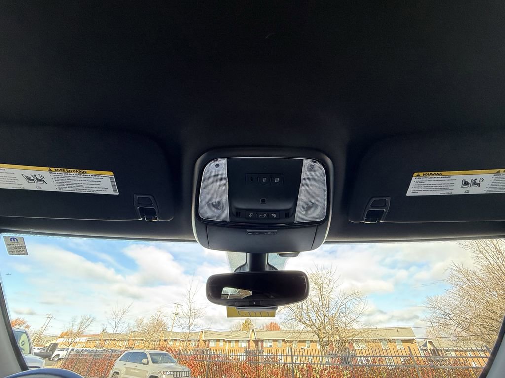 Used 2024 Dodge Durango GT image 27