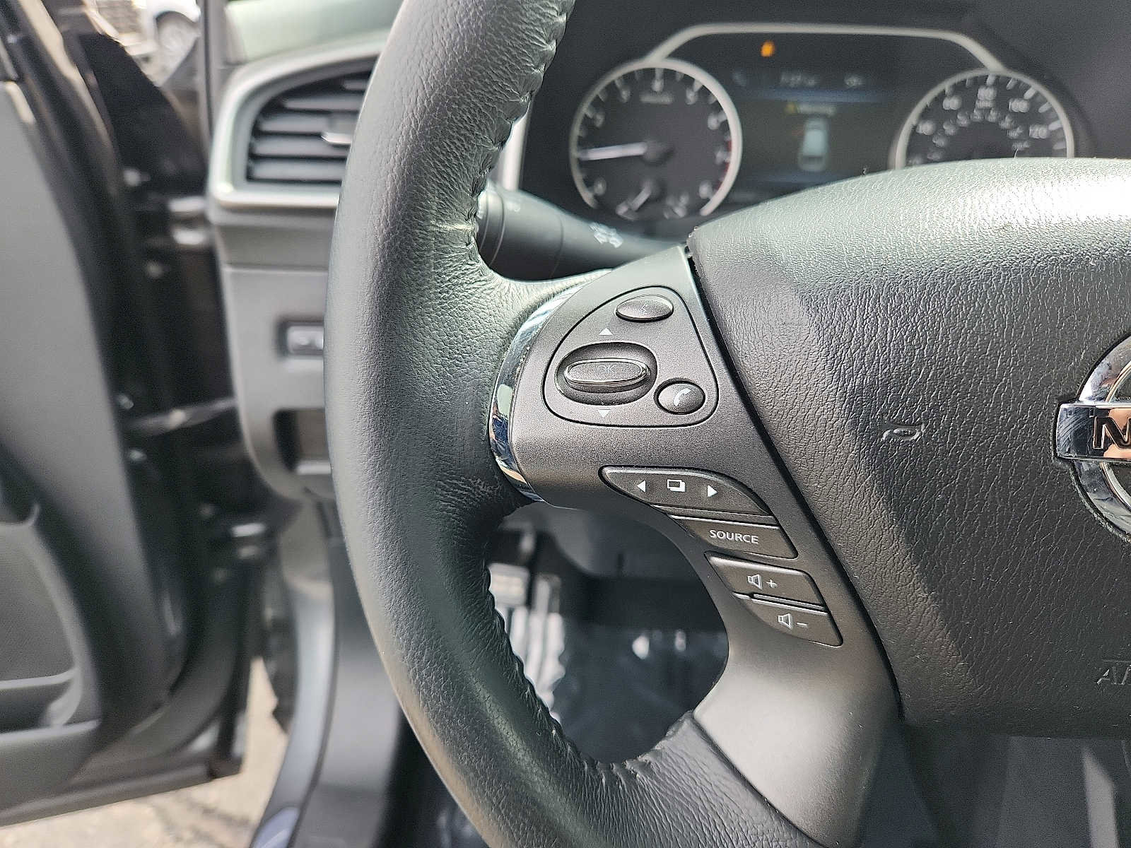 Used 2019 Nissan Murano SV w/ Premium Package AWD/4WD image 20