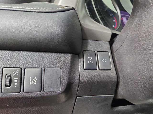 Used 2018 Toyota RAV4 XLE image 29