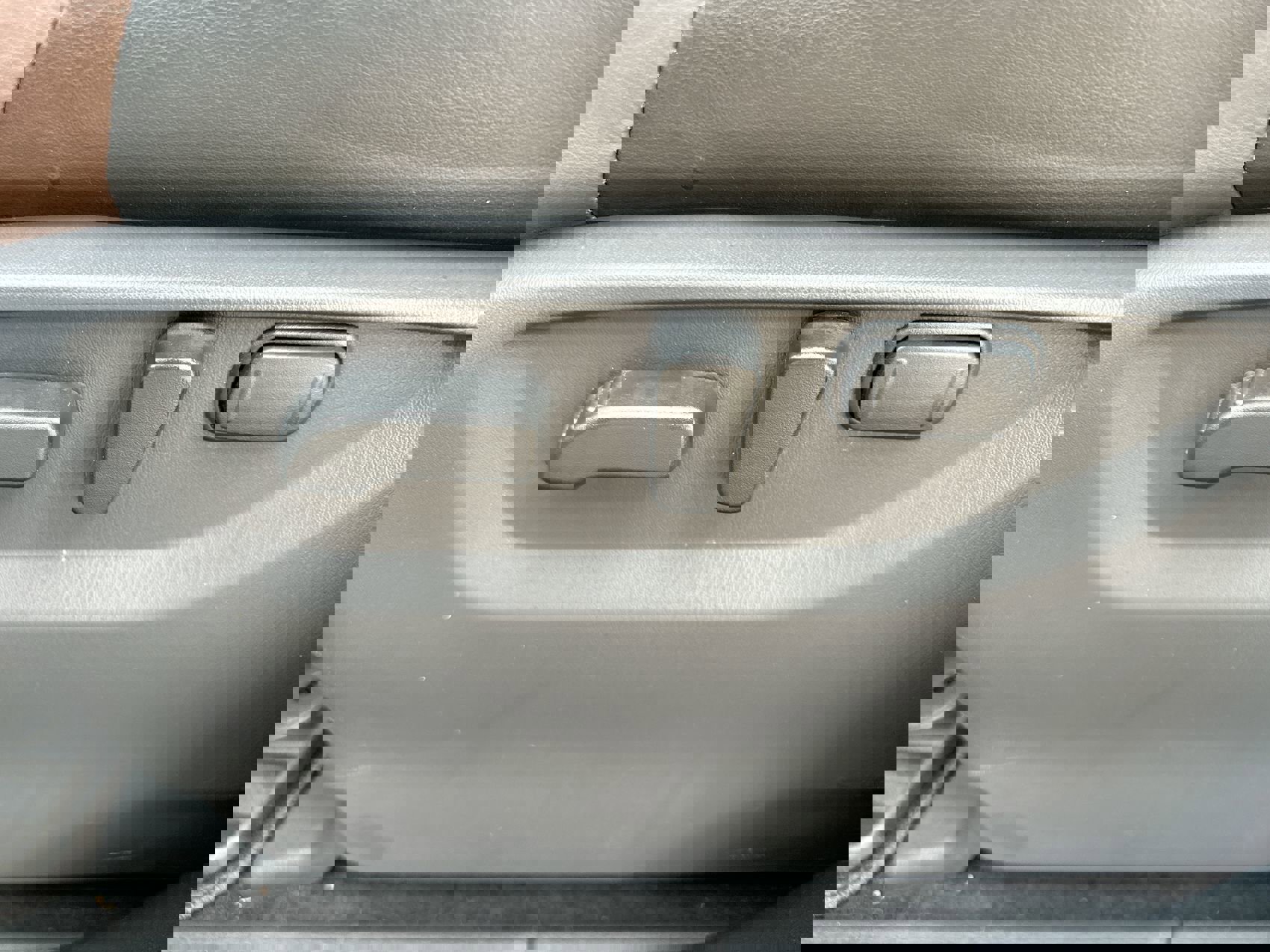 Used 2024 INFINITI QX80 Premium Select w/ All-Season Package image 12