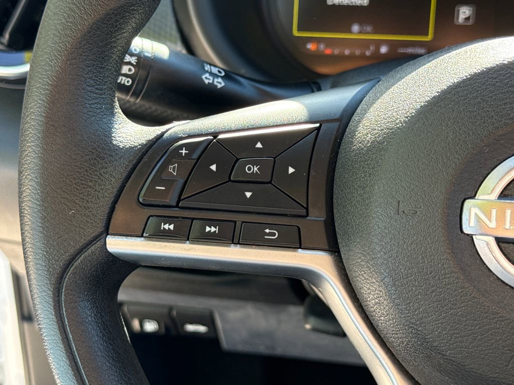 Used 2022 Nissan Kicks SV image 28