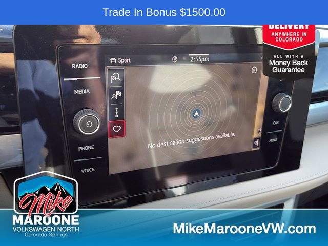 Certified 2025 Volkswagen Taos SEL image 26