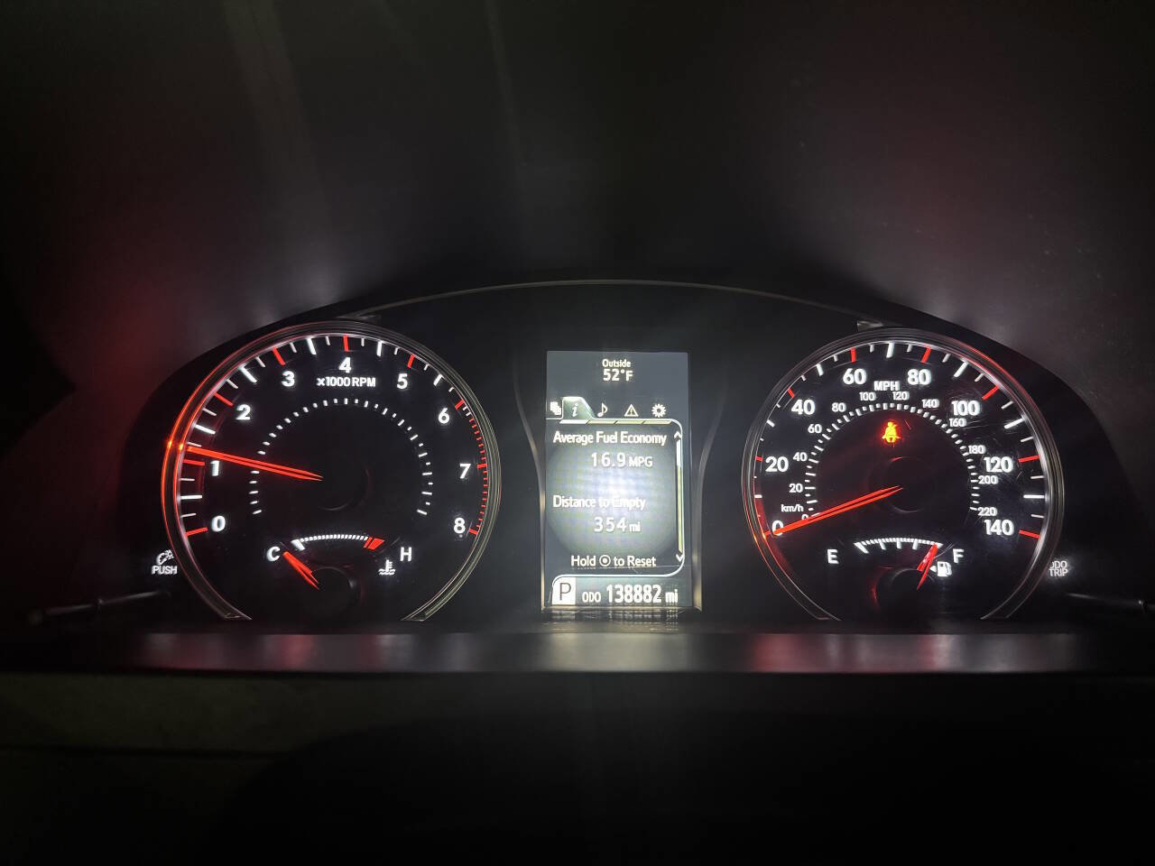 Used 2017 Toyota Camry LE image 32