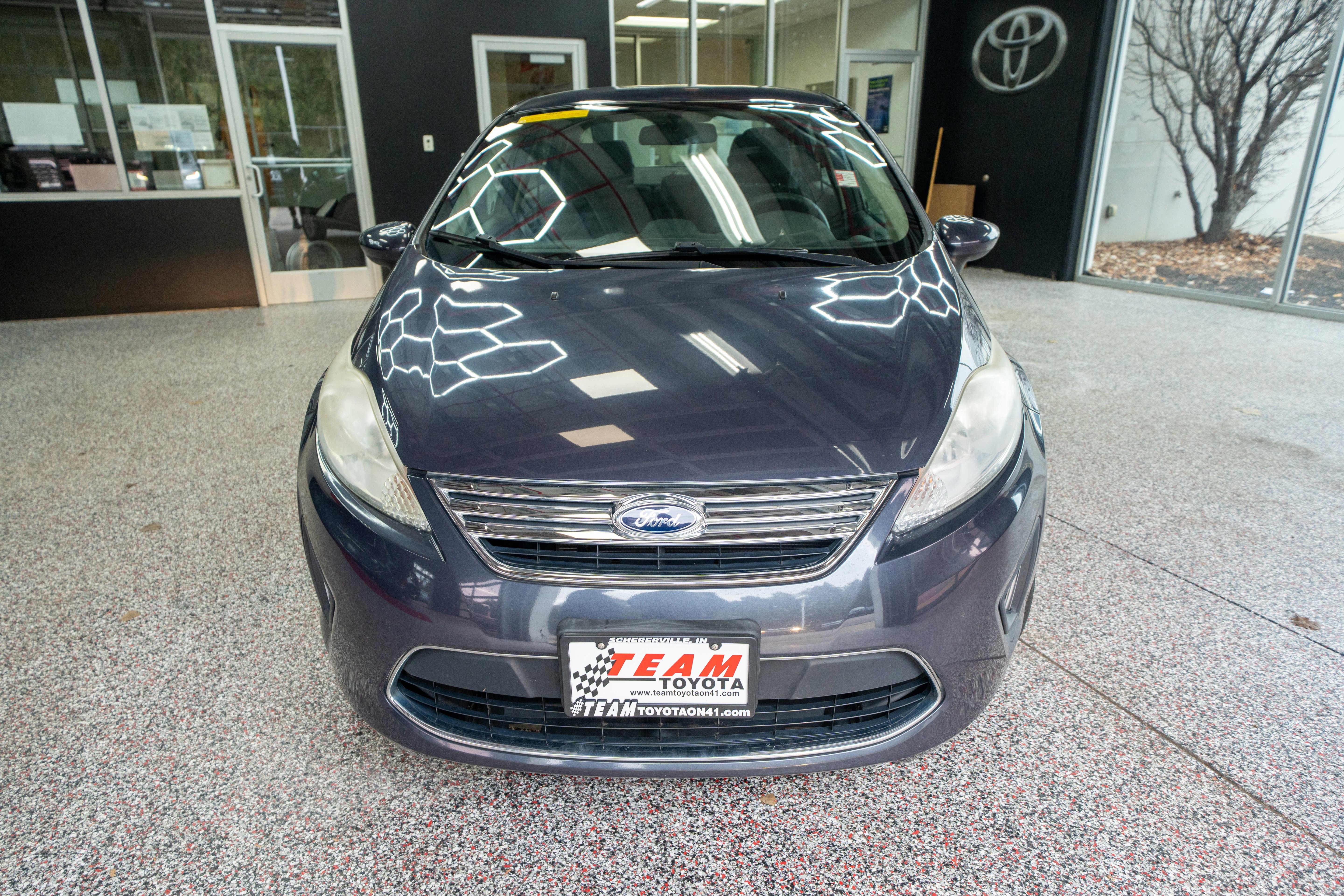 Used 2012 Ford Fiesta SE image 6