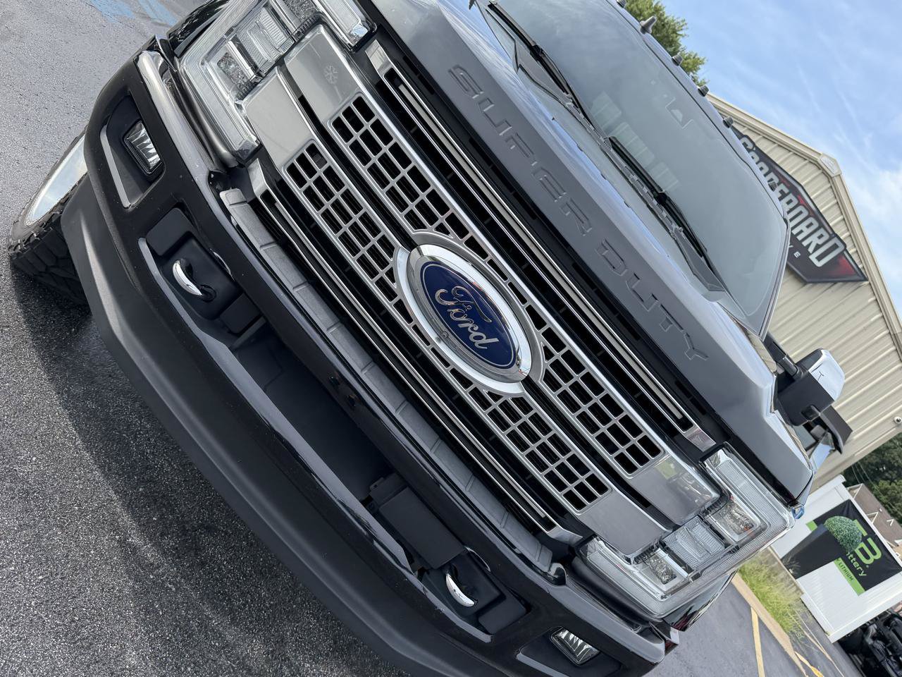 Used 2019 Ford F450 Platinum w/ Platinum Ultimate Package AWD/4WD image 11