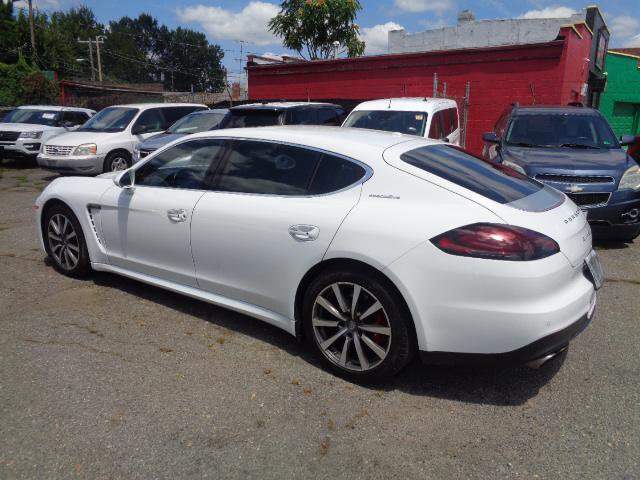 Used 2015 Porsche Panamera 4S Executive image 5
