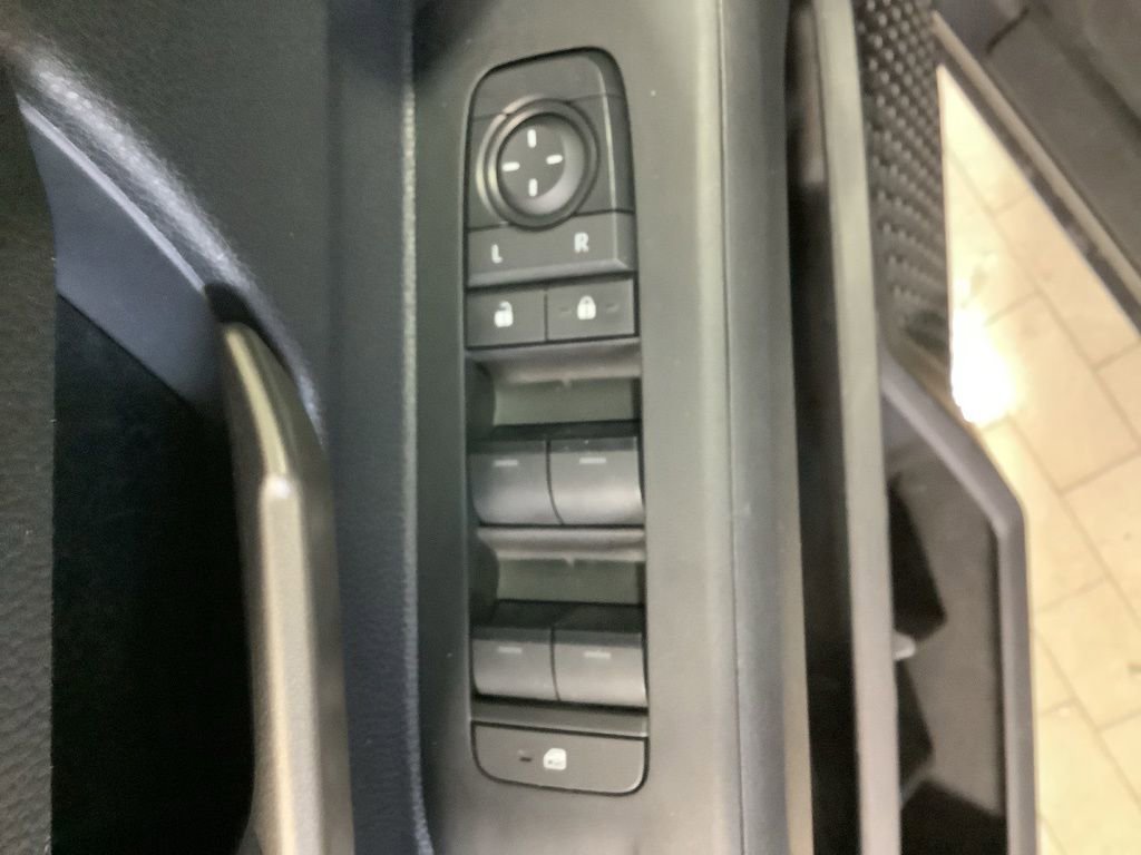 Used 2024 Toyota Tacoma TRD Off-Road image 20