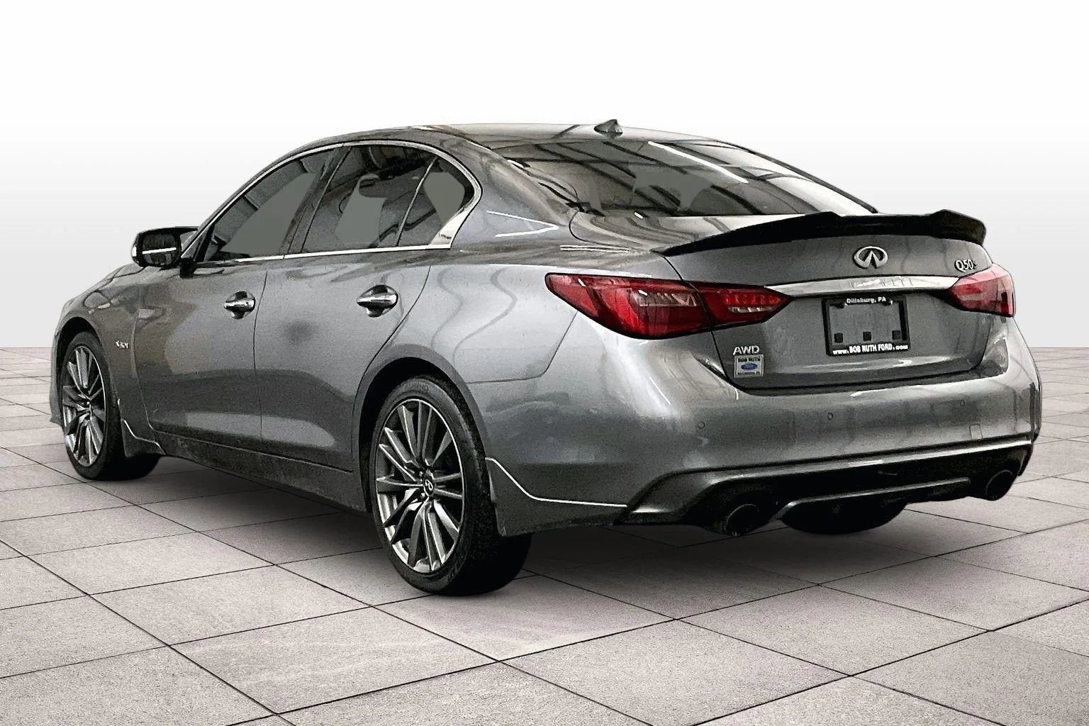 Used 2018 INFINITI Q50 Red Sport 400 w/ Sensory Package (Sport) image 11