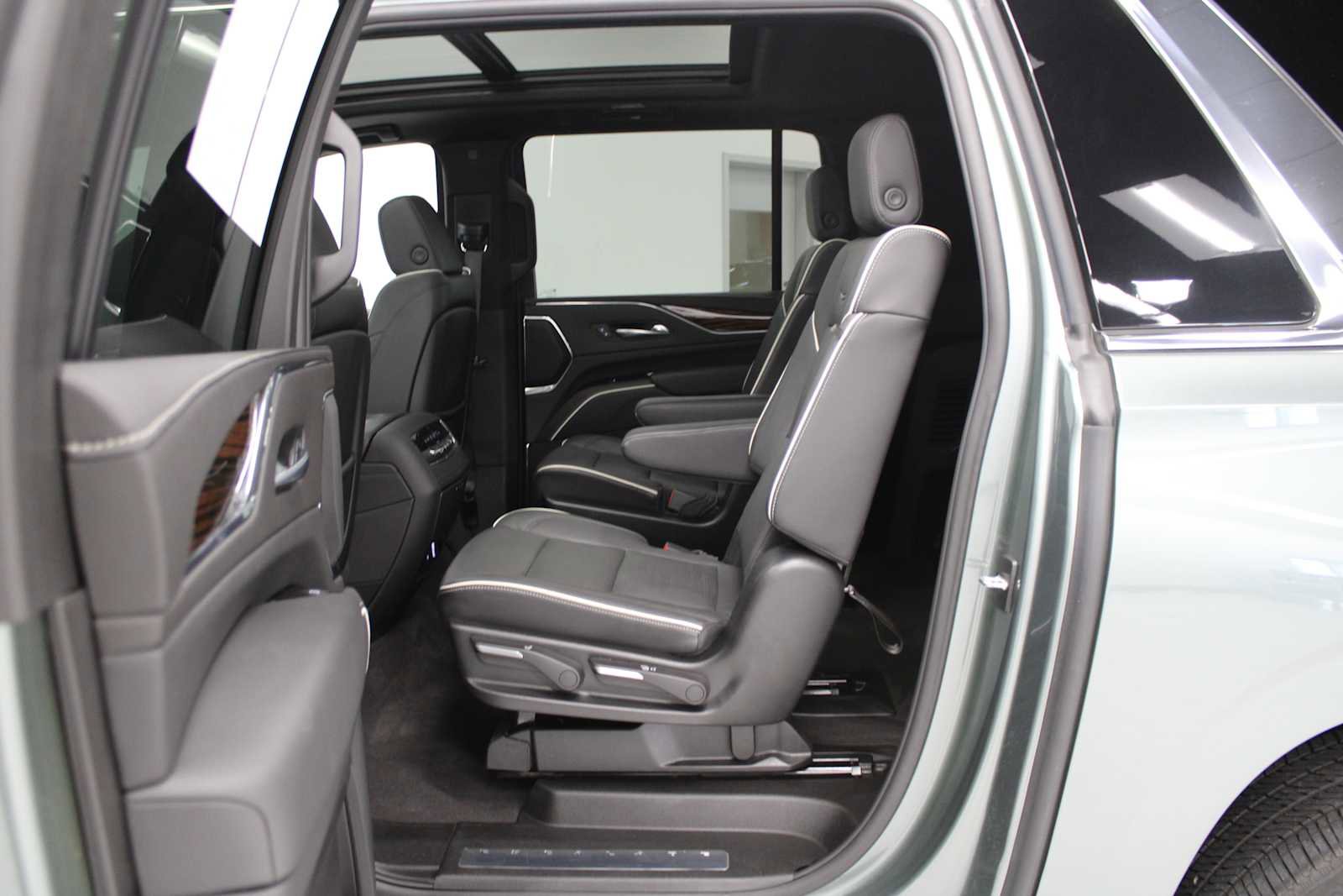 Certified 2024 Cadillac Escalade ESV Premium Luxury w/ LPO, Floor Liner Package image 50