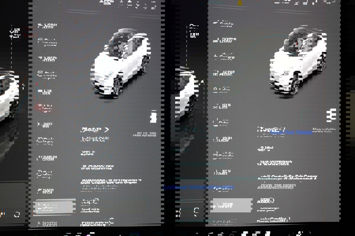 Used 2024 Tesla Model Y Long Range image 31