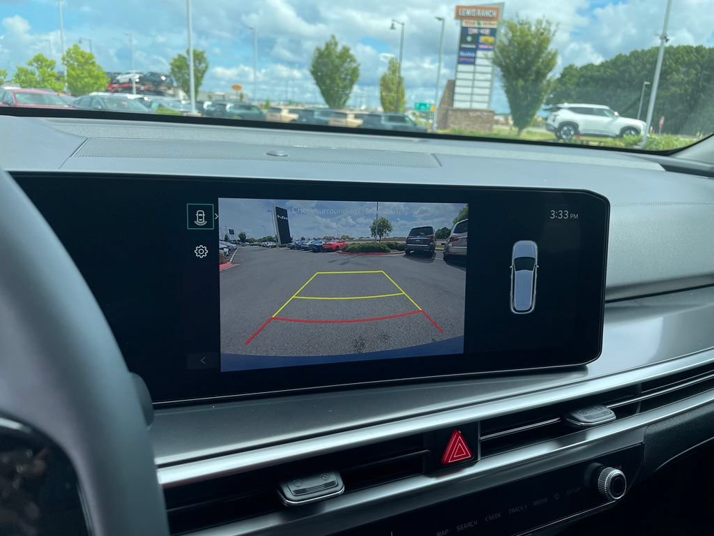 New 2026 Kia Sorento S FWD image 17