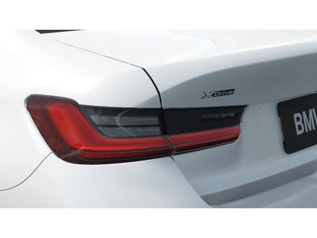 New 2025 BMW 330i xDrive Sedan w/ Premium Package AWD/4WD image 8