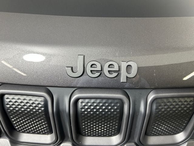 Used 2022 Jeep Compass Trailhawk w/ Trailer Tow Group AWD/4WD image 10