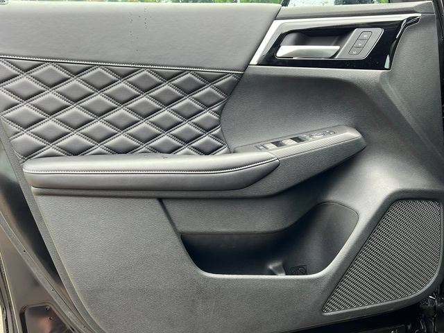 New 2026 Nissan Rogue Platinum AWD/4WD image 14