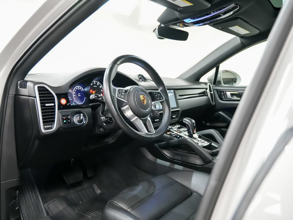 Certified 2021 Porsche Cayenne Coupe AWD/4WD image 4