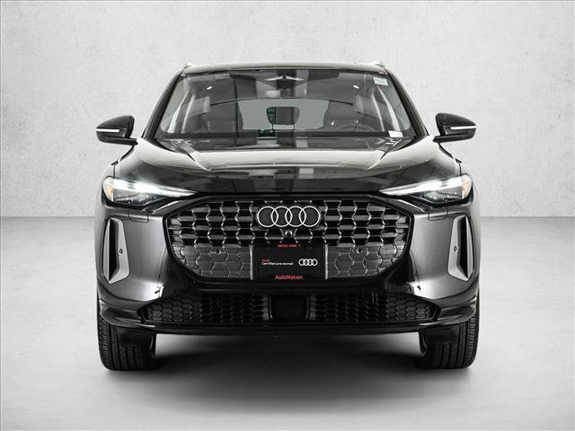 Certified 2025 Audi Q5 Premium w/ Convenience Package image 2