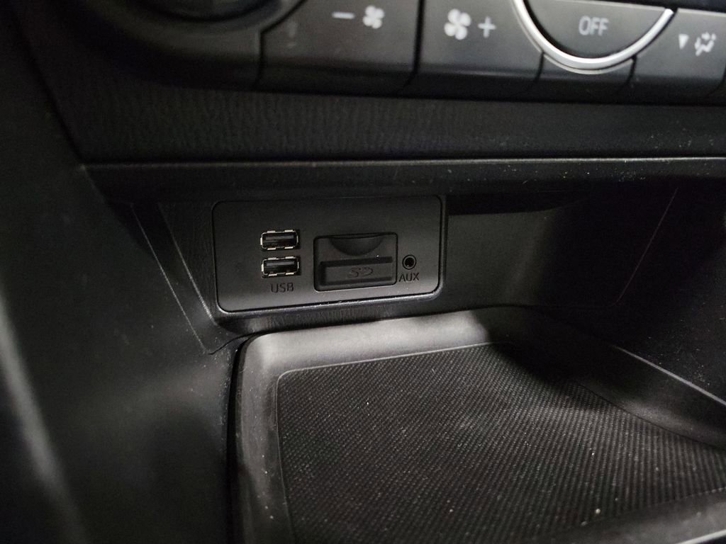 Used 2018 MAZDA MAZDA3 Grand Touring w/ Premium Equipment Package image 19