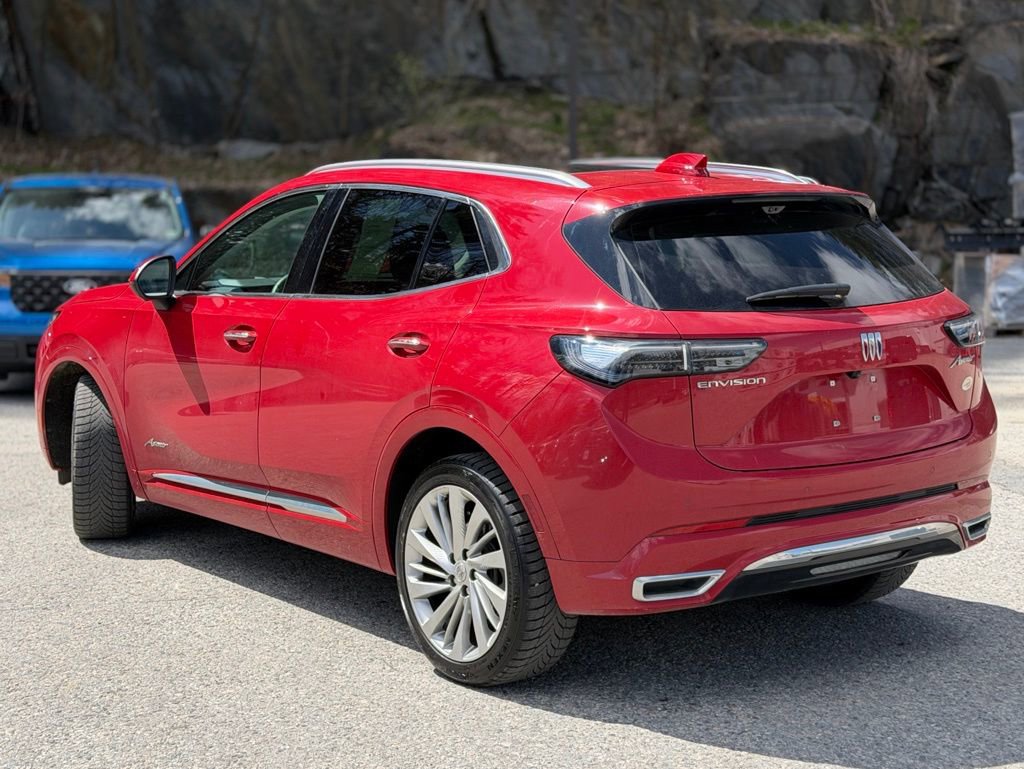Used 2025 Buick Envision Avenir AWD/4WD image 3