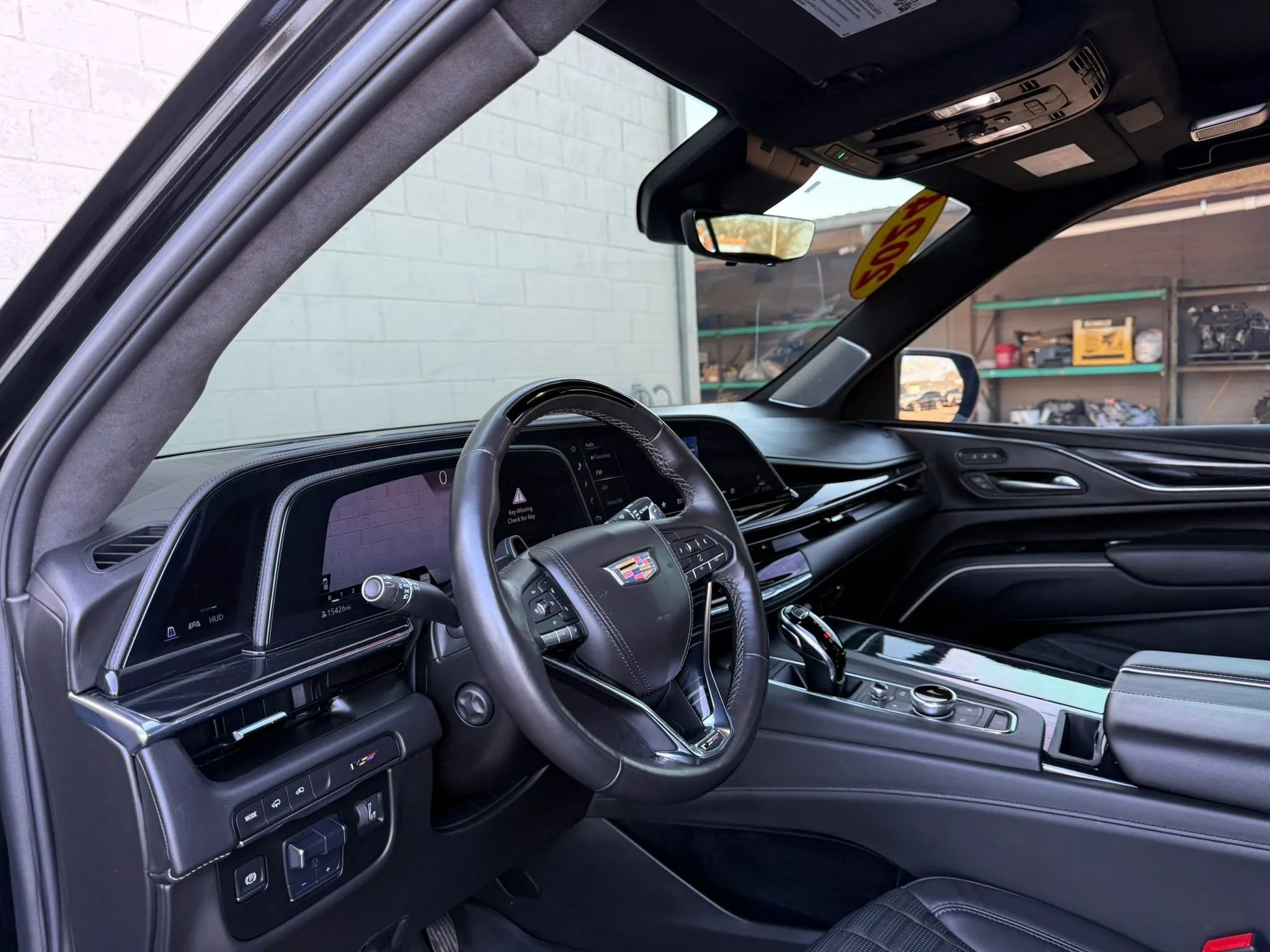 Used 2024 Cadillac Escalade ESV V image 33