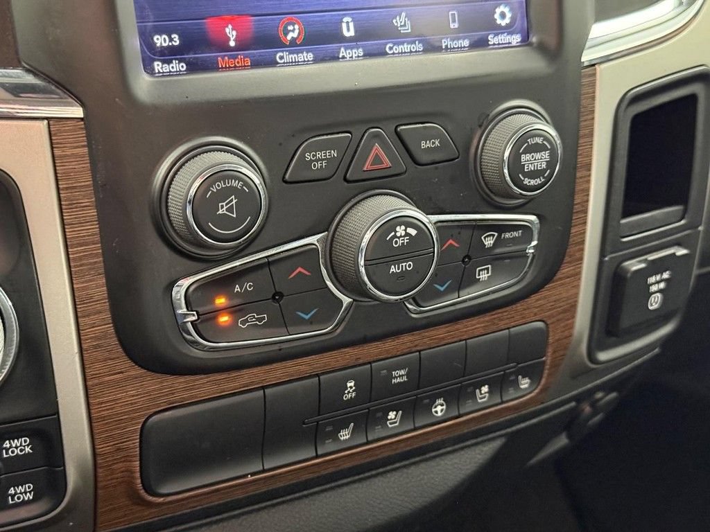 Used 2018 RAM 1500 Laramie w/ Protection Group AWD/4WD image 27
