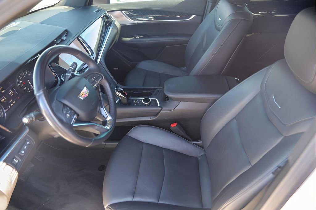 Certified 2023 Cadillac XT6 Premium Luxury w/ Technology Package image 9