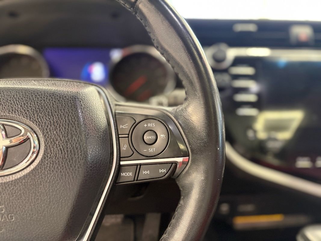 Used 2019 Toyota Camry XSE image 19