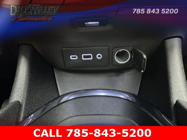 Used 2023 Chevrolet Malibu LT image 13