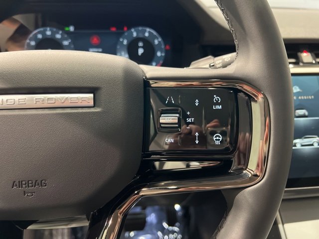 Used 2025 Land Rover Range Rover Evoque S image 31