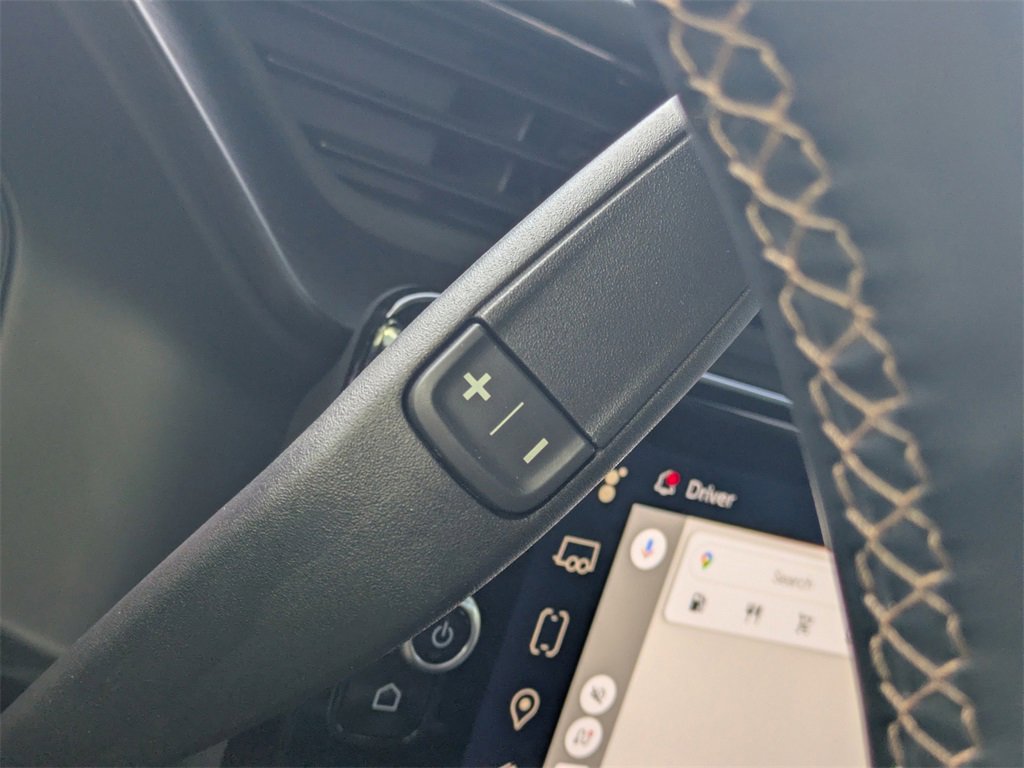 Used 2024 GMC Sierra 2500 AT4 image 30