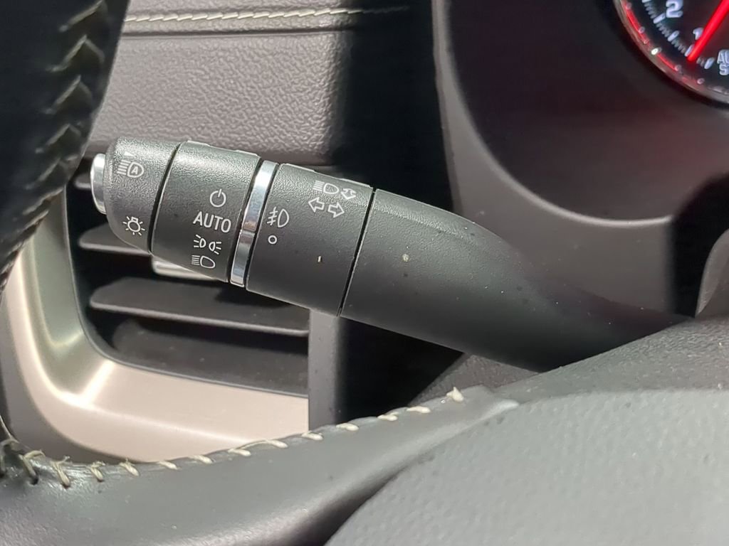 Used 2022 GMC Terrain Denali image 32