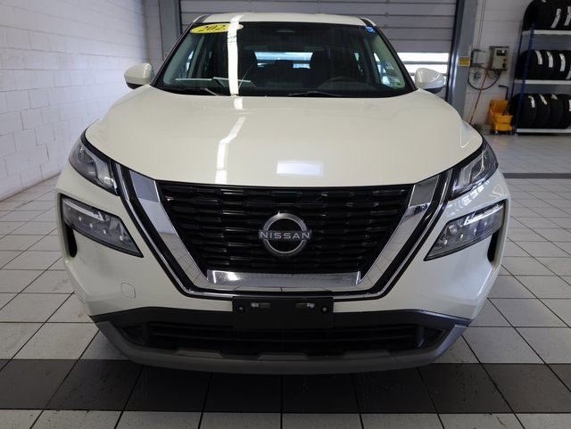 Used 2023 Nissan Rogue SV image 18
