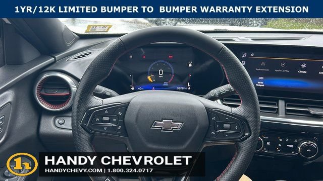 Certified 2025 Chevrolet Trax RS FWD image 20