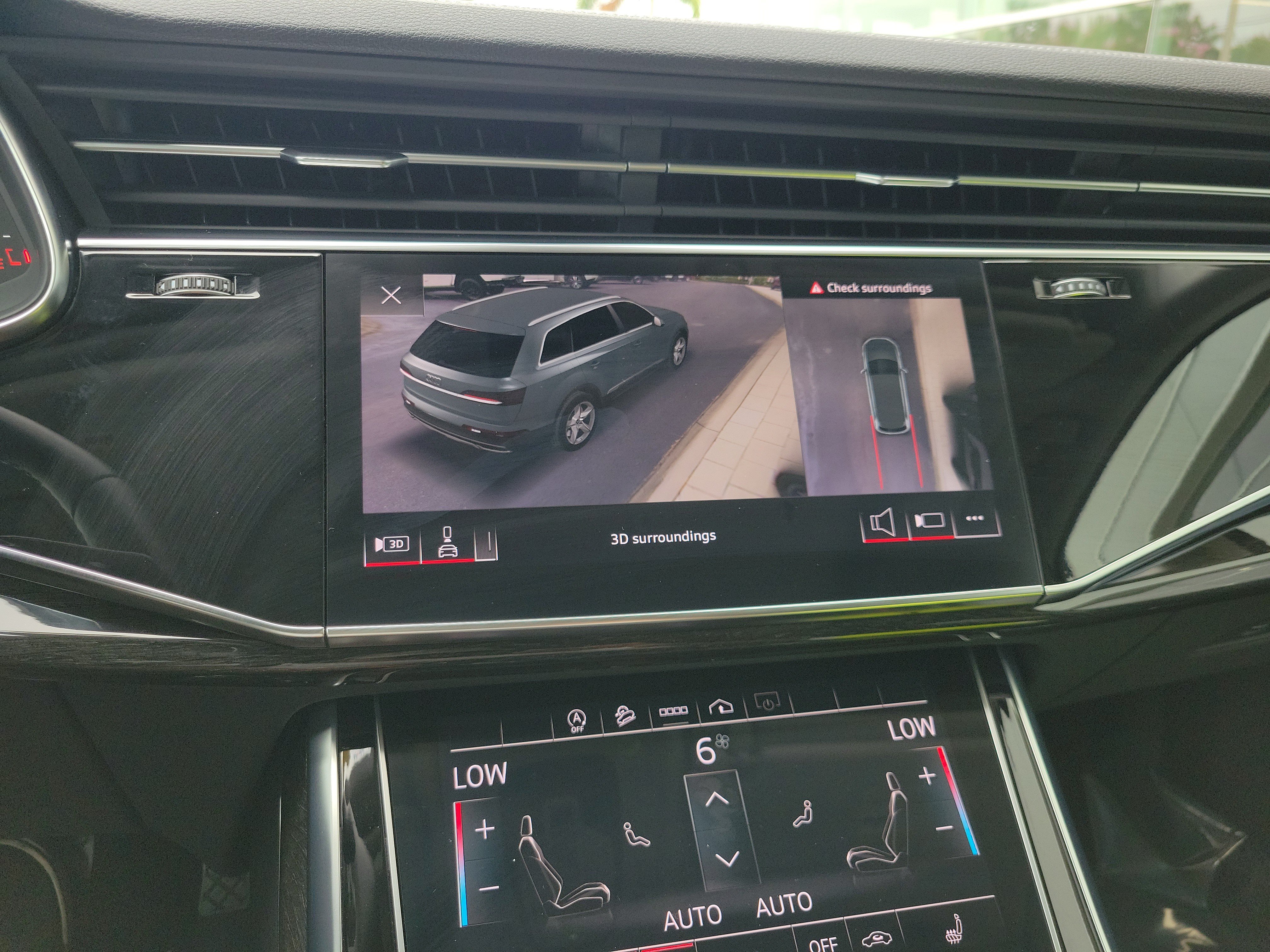 Used 2023 Audi Q7 3.0T Premium AWD/4WD image 24