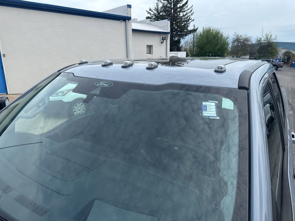 Used 2025 Ford F350 Lariat w/ Lariat Ultimate Package AWD/4WD image 9