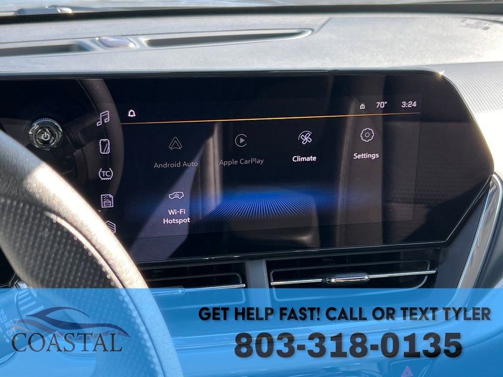 Used 2025 Chevrolet Trax LT image 32