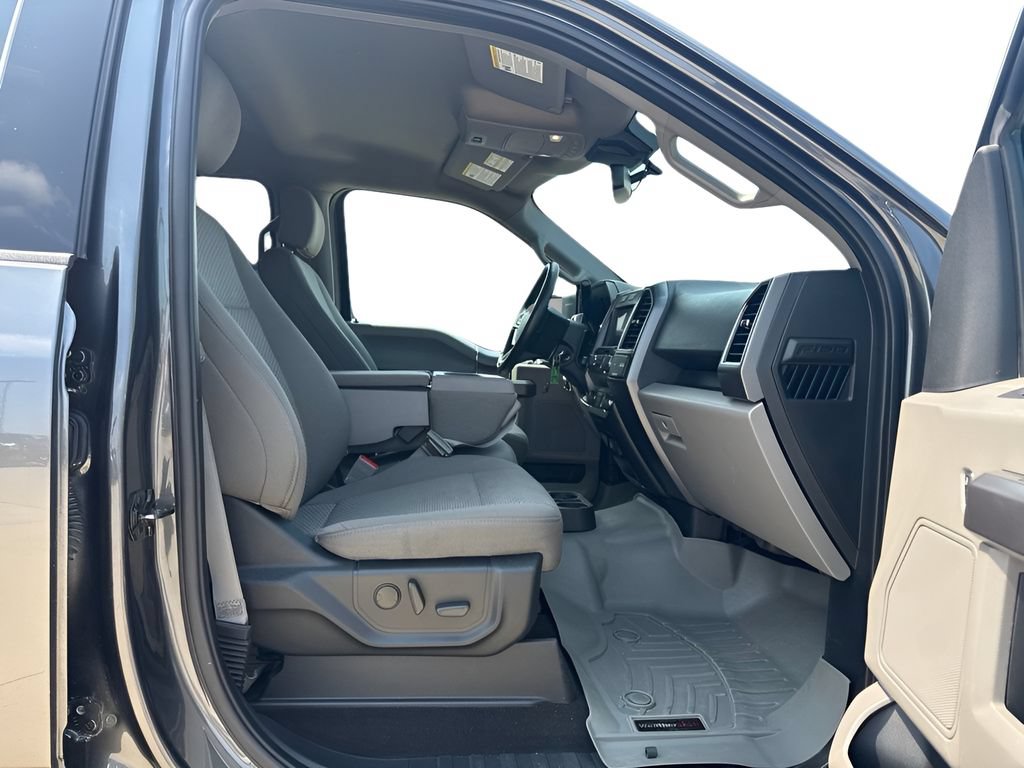 Used 2019 Ford F150 XLT w/ Equipment Group 302A Luxury AWD/4WD image 25