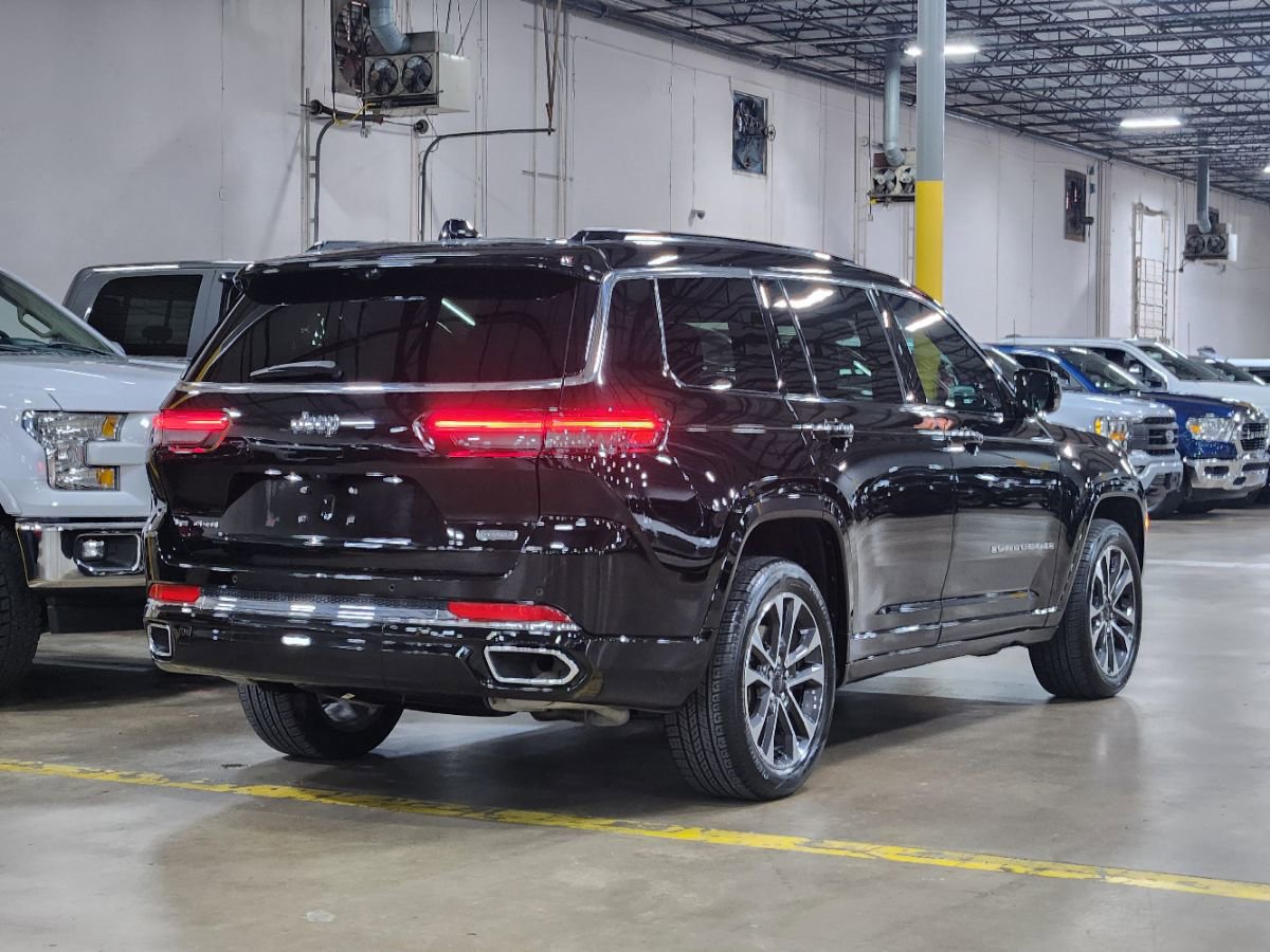 Used 2021 Jeep Grand Cherokee L Overland w/ Luxury Tech Group IV AWD/4WD image 9