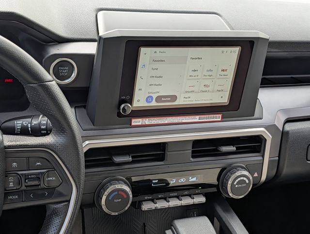 Used 2025 Toyota 4Runner SR5 AWD/4WD image 15