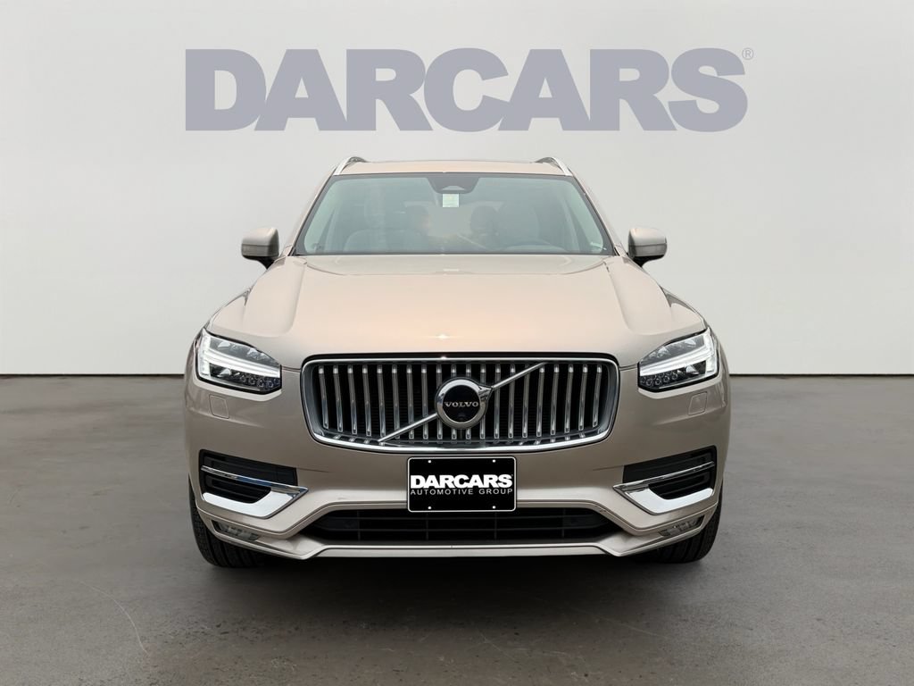 Certified 2023 Volvo XC90 B6 Plus AWD/4WD image 2