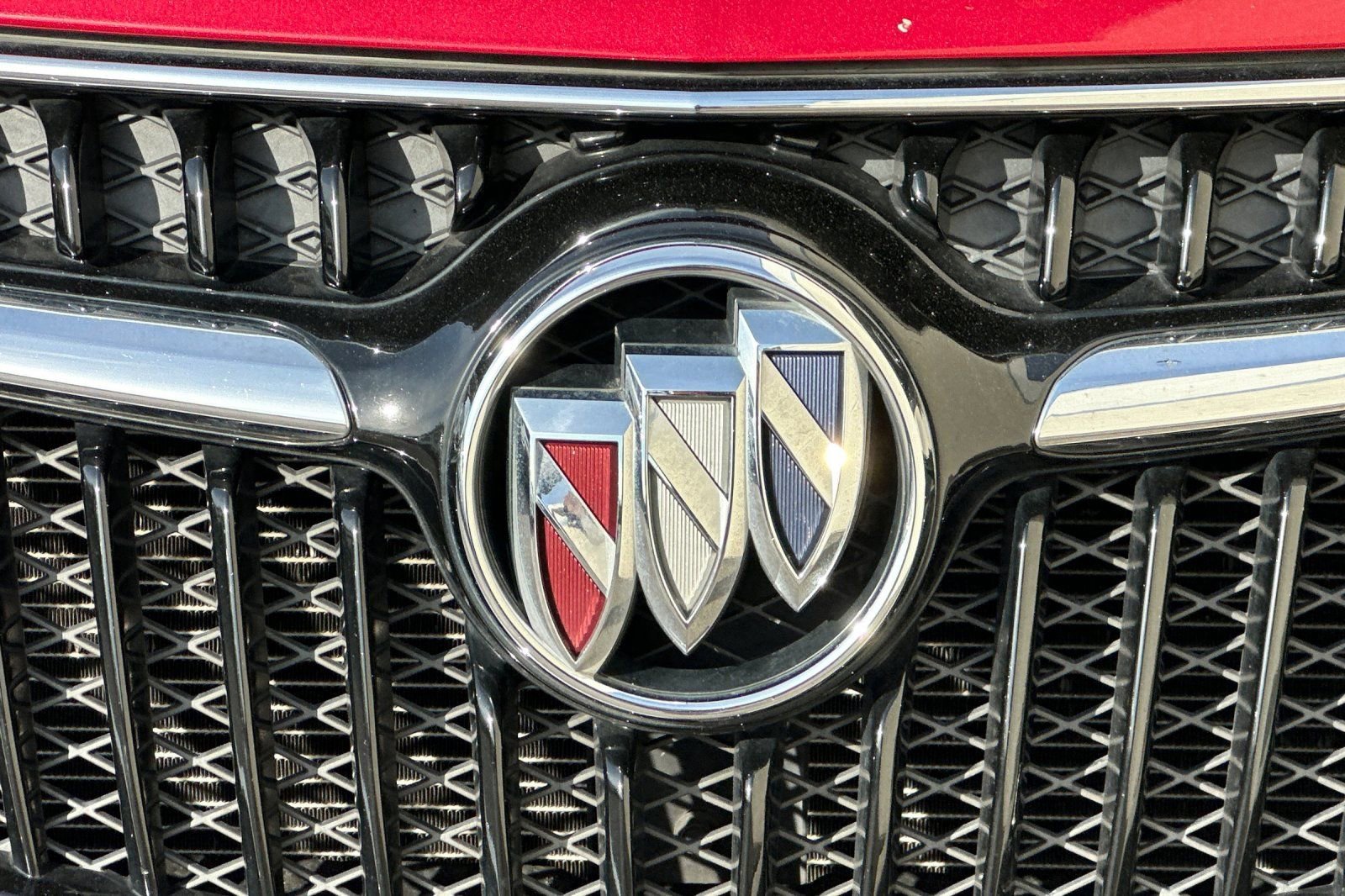 Certified 2018 Buick Encore Preferred image 37